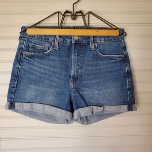 Old Navy High Rise Stretch Jean Shorts, size 6